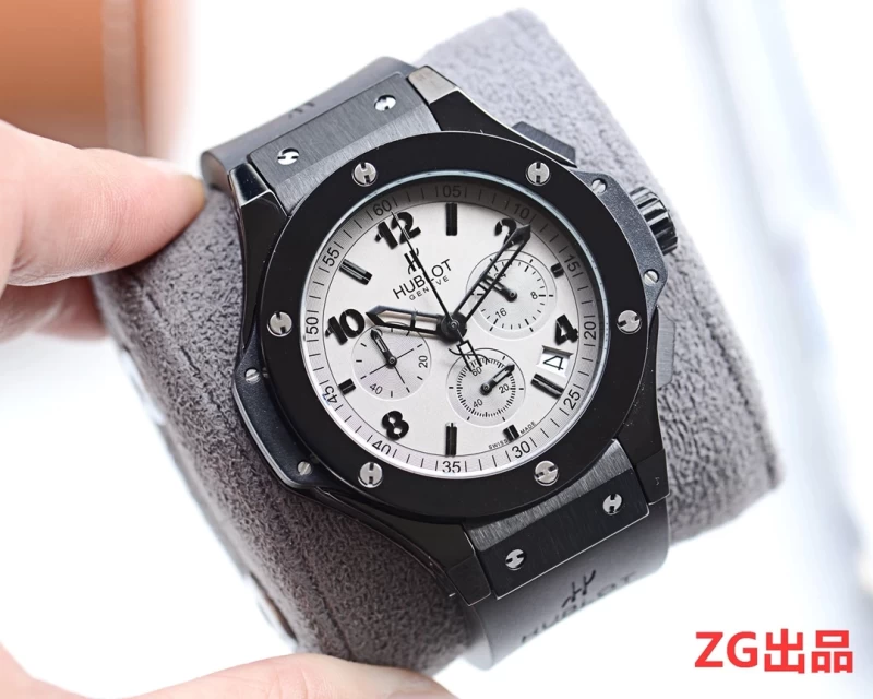 ウブロコピー時計HB8302.RX正面