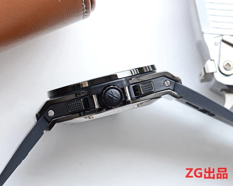 ウブロコピー時計HB8302.RX側面ケース