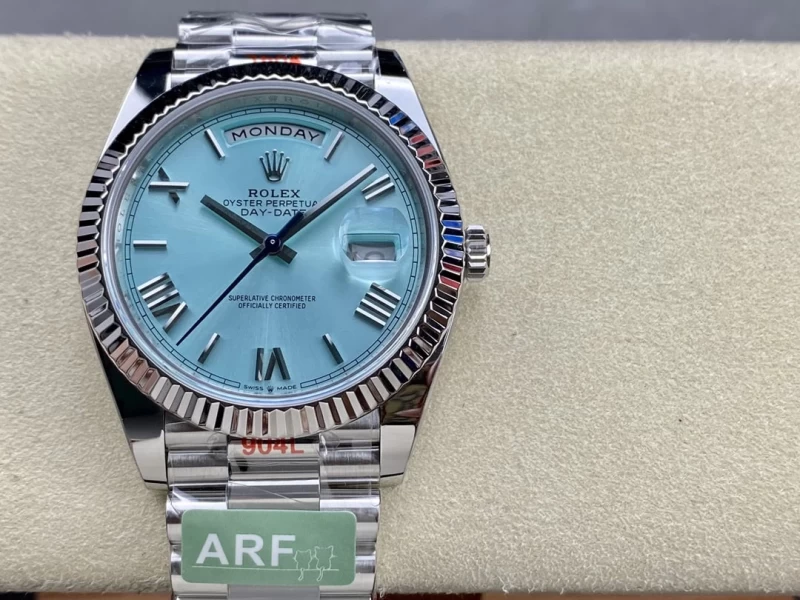 デイデイトコピーM228236-0012