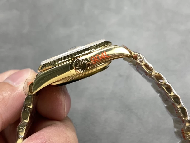 レプリカ 228238側面ケース