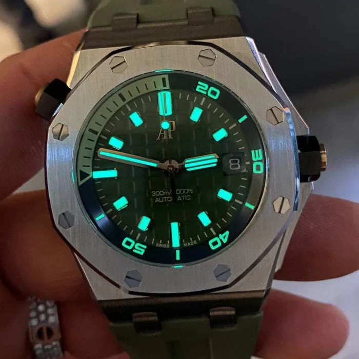 オーデマピゲ 15720ST.OO.A052CA.01 時計コピー(2/6)