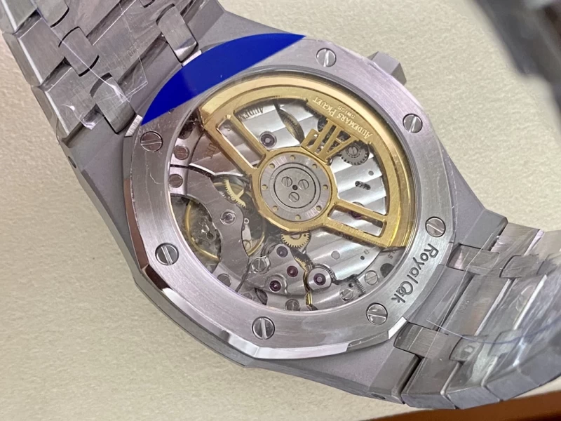 オーデマピゲ時計コピー15500ST.OO.1220ST.03裏蓋ムーブメント