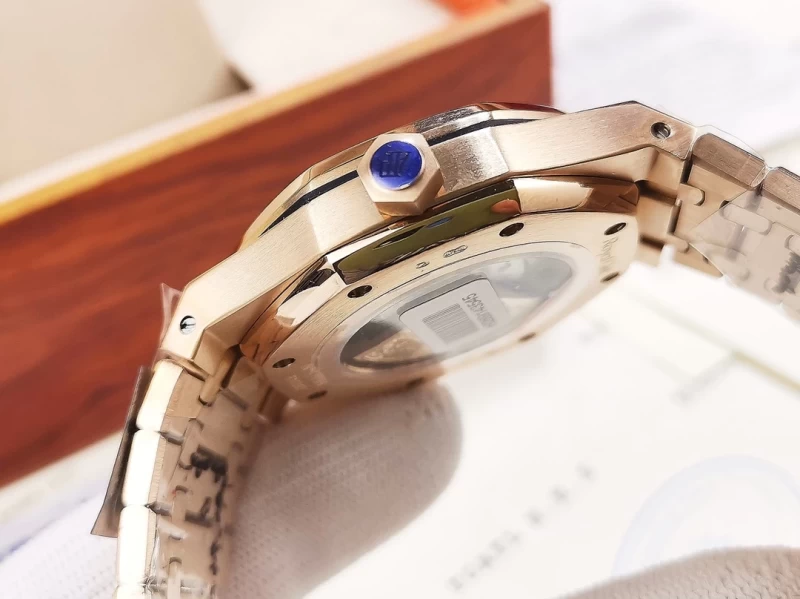 オーデマピゲ時計コピー15400OR.OO.1220OR.01側面ケース