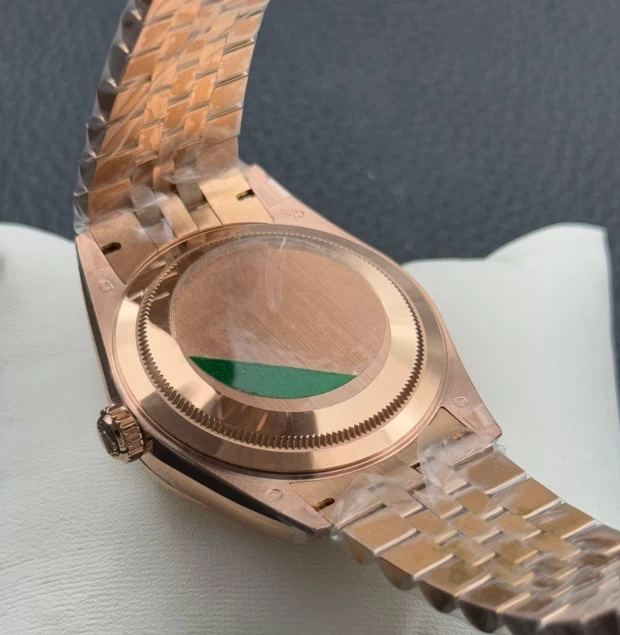 コピーM336938-0008裏蓋