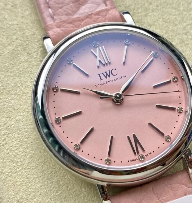 IWC時計コピーIW56008正面