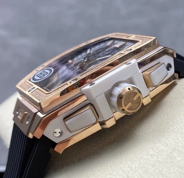 ウブロ 642.NM.0170.RX-02 時計コピー(4/5)