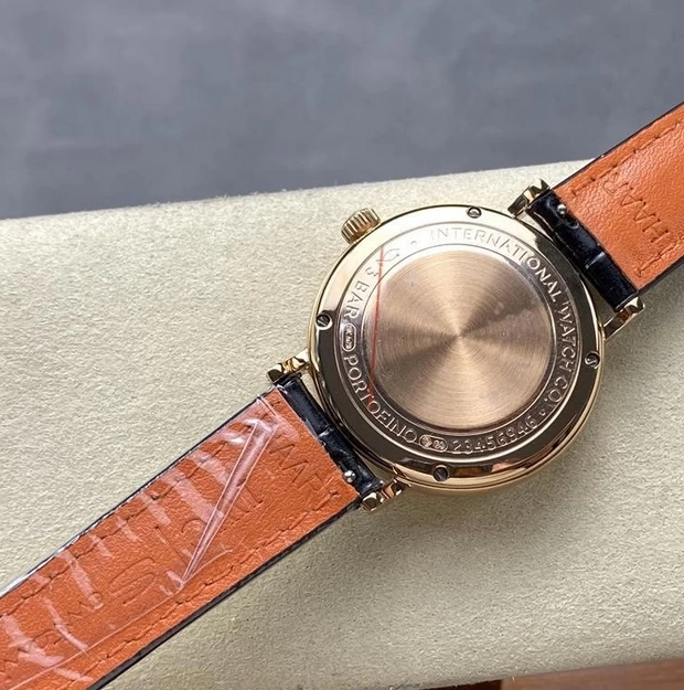 IWC時計コピーIW20007-1裏蓋