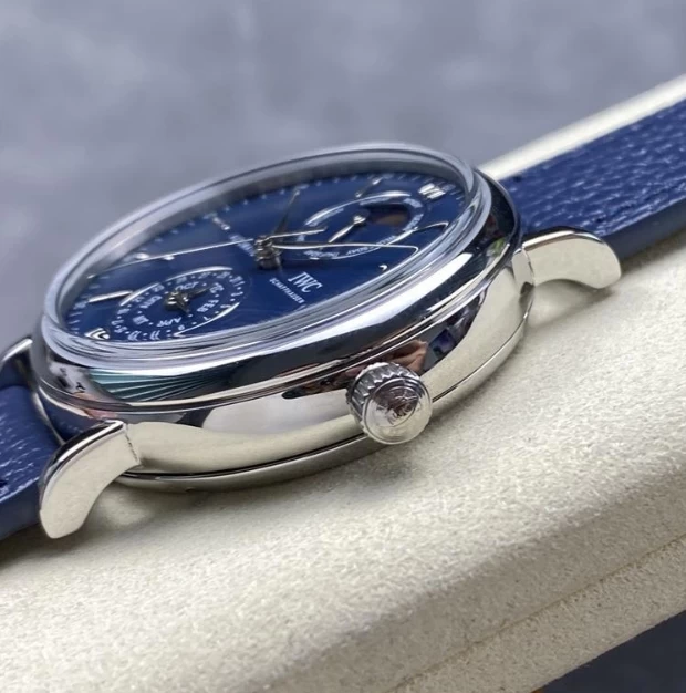 IWC時計コピーIW359002側面ケース