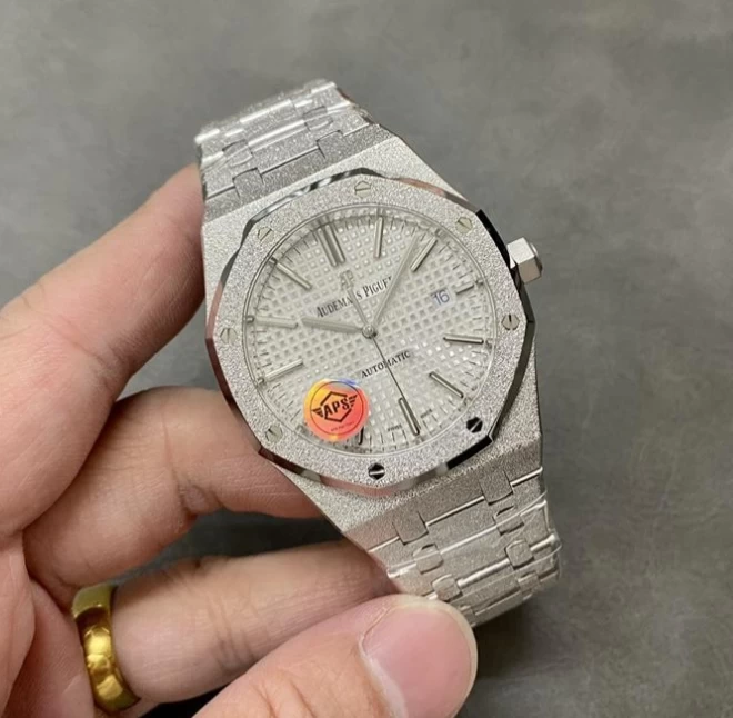 15410コピー時計ホワイト