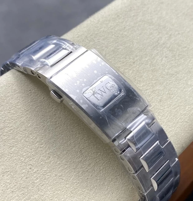 IWCコピーIW255570バンド