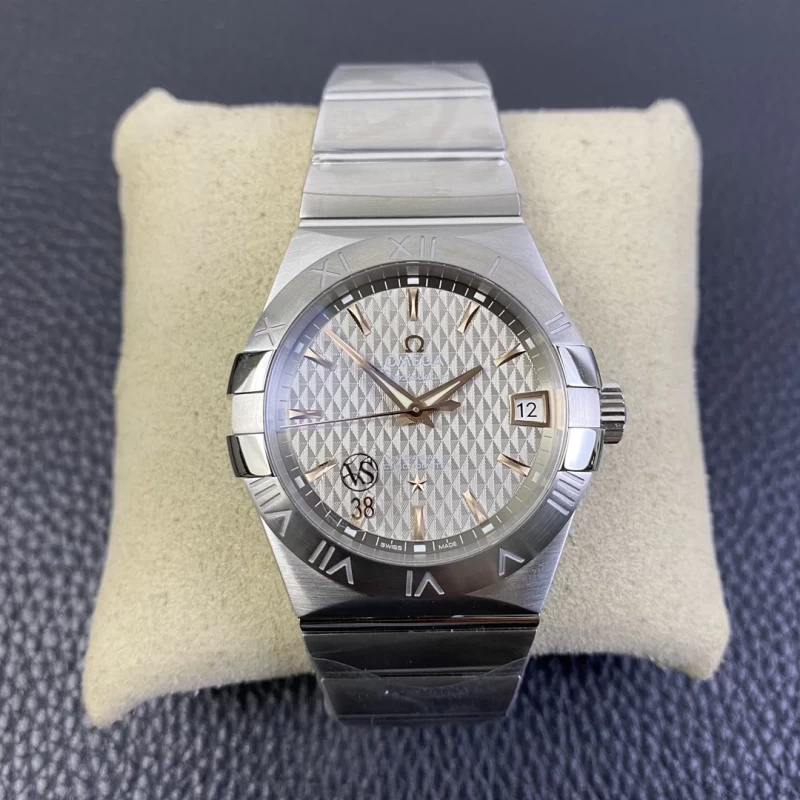 オメガコピー時計123.10.38.21.03.001ゴールド