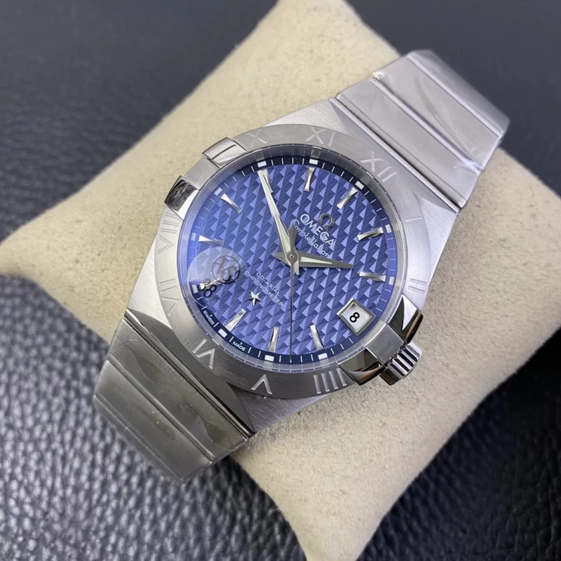 オメガコピー時計123.10.38.21.03.001文字盤クローズアップ