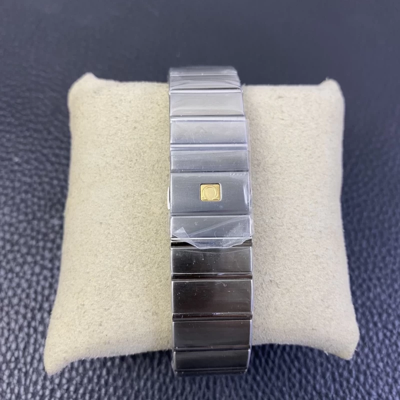 オメガコピー時計123.10.38.21.03.001バンド