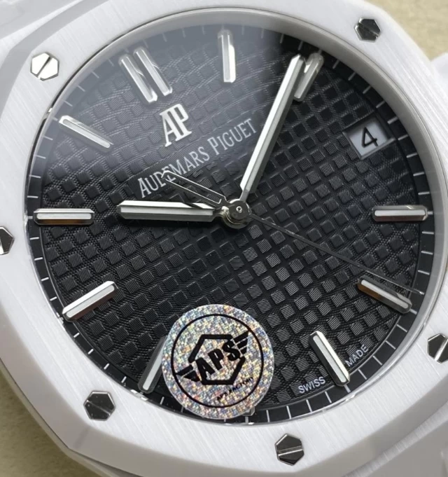 ロイヤルオーク15500レプリカ文字盤