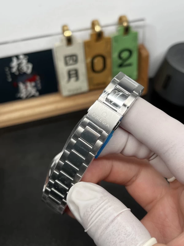 オメガ時計コピーOM562850バンド