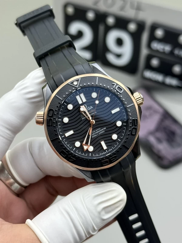 オメガ時計コピー210.62.44.20.01.001文字盤クローズアップ