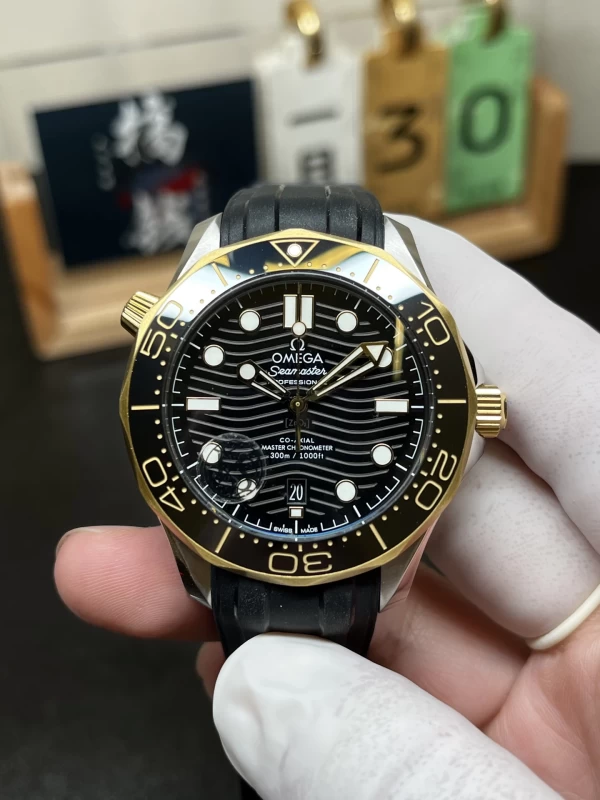 オメガ時計コピー210.22.42.20.01.001文字盤クローズアップ