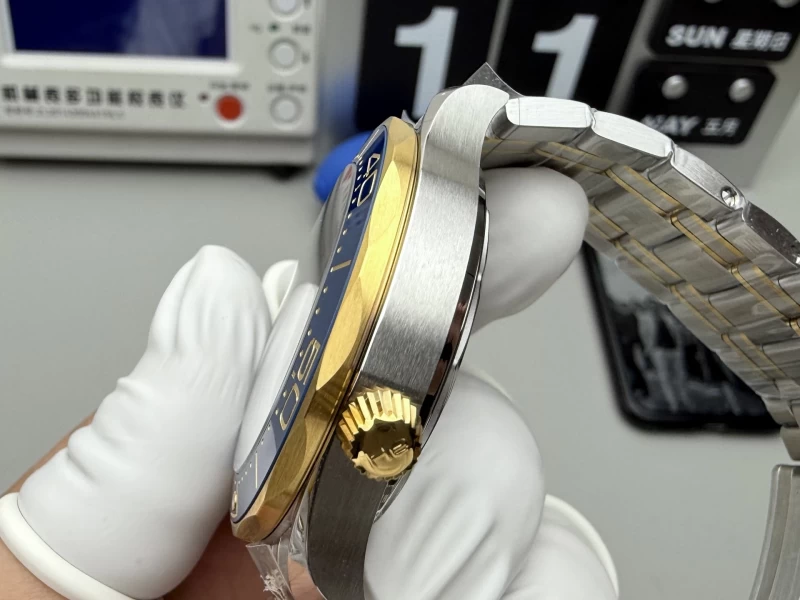 オメガ 210.20.42.20.03.001 時計コピー(4/6)