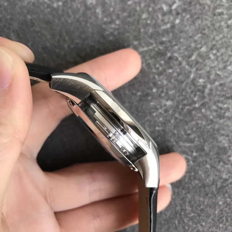 オメガ 433.13.41.21.03.001 時計コピー(4/7)