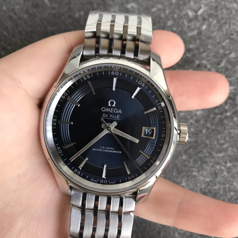 オメガコピー時計433.10.41.21.03.001正面