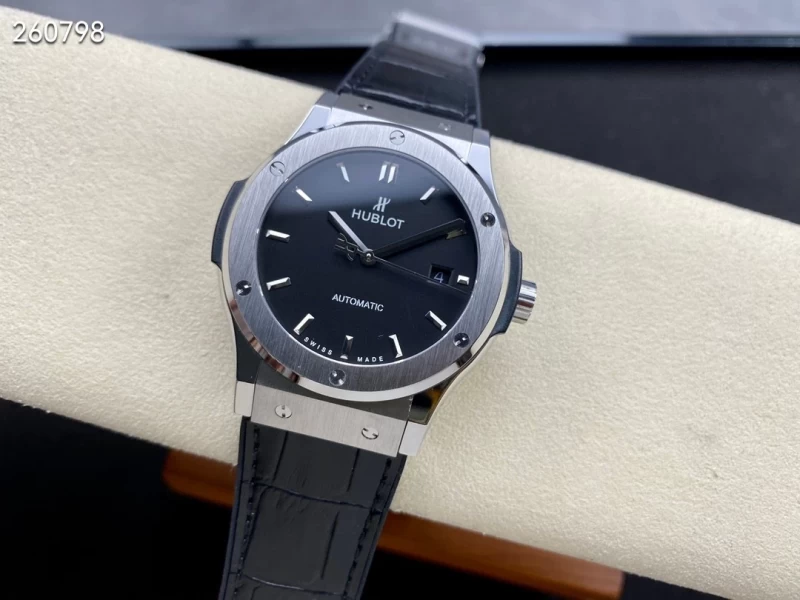 クラシック・フュージョンコピー 542.NX.2611.LRブラック