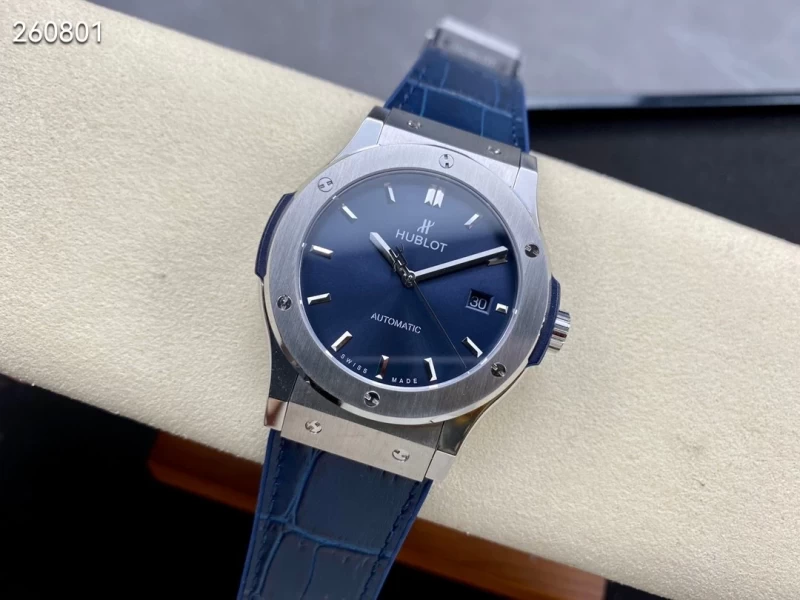 クラシック・フュージョンコピー 542.NX.2611.LRブルー