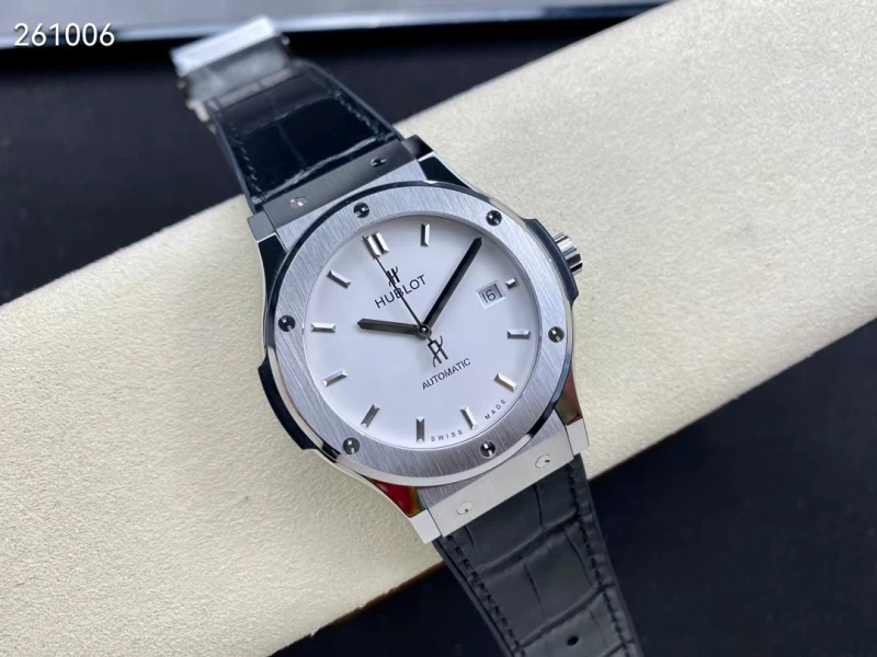 クラシック・フュージョンコピー 542.NX.2611.LRホワイト