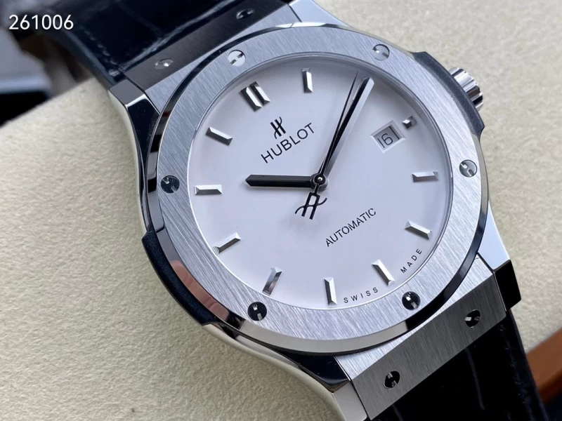 クラシック・フュージョンコピー 542.NX.2611.LR文字盤