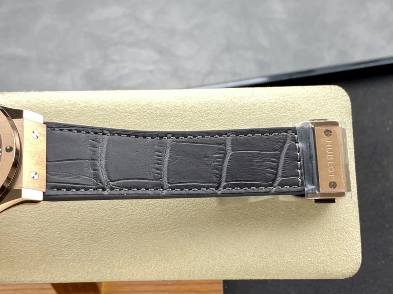 ウブロコピー511.OX.7081.LRストラップ