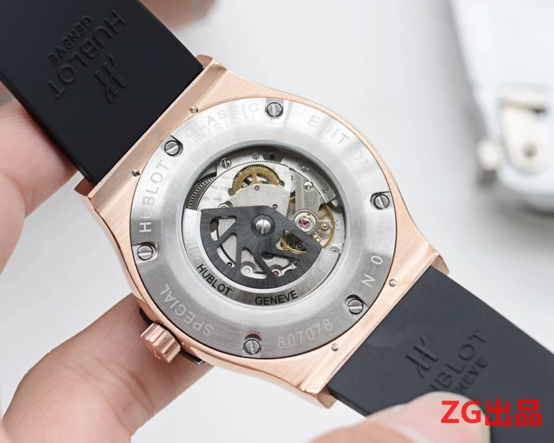 ウブロ 18923 時計コピー(3/7)