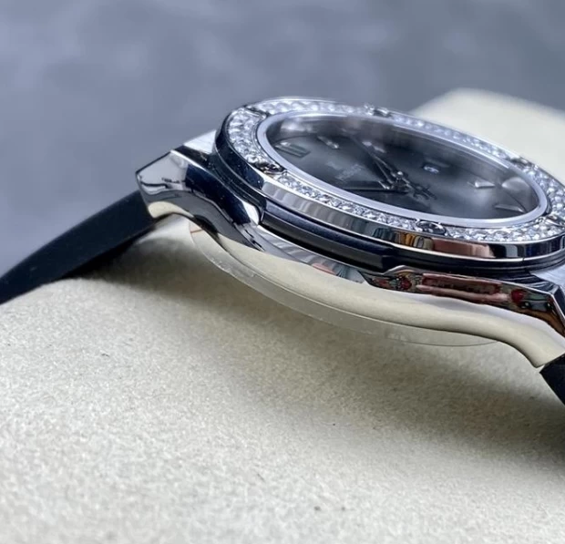 ウブロ 69723 時計コピー(3/6)