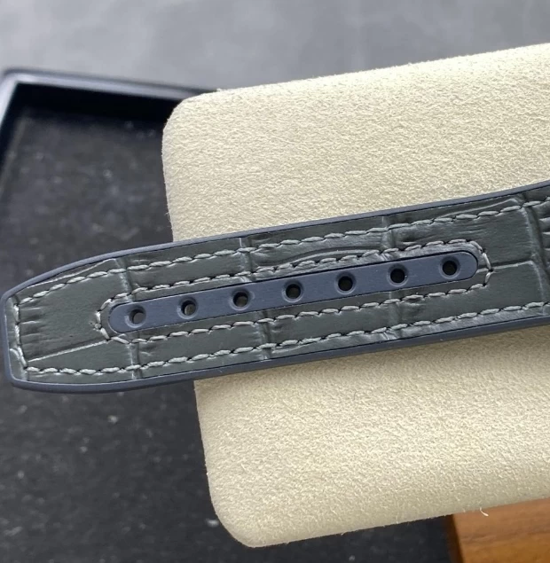 オメガコピー2530.1175バンド