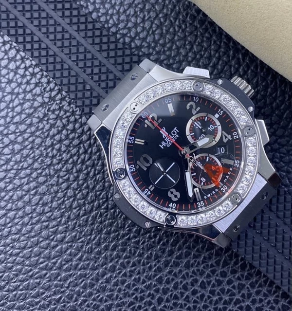 ウブロ 27923233 時計コピー(4/5)