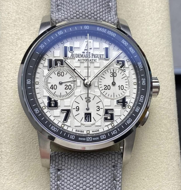 オーデマピゲ時計コピーAP00896-1ホワイト
