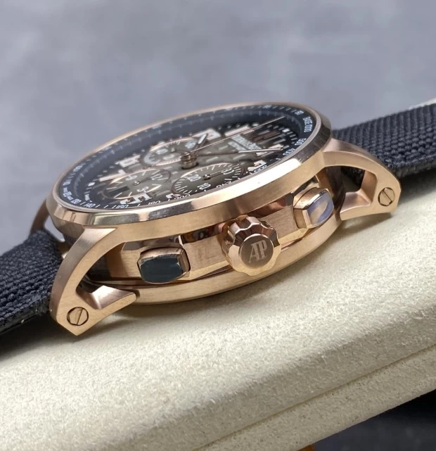 オーデマピゲ時計コピーAP00896-1側面ケース