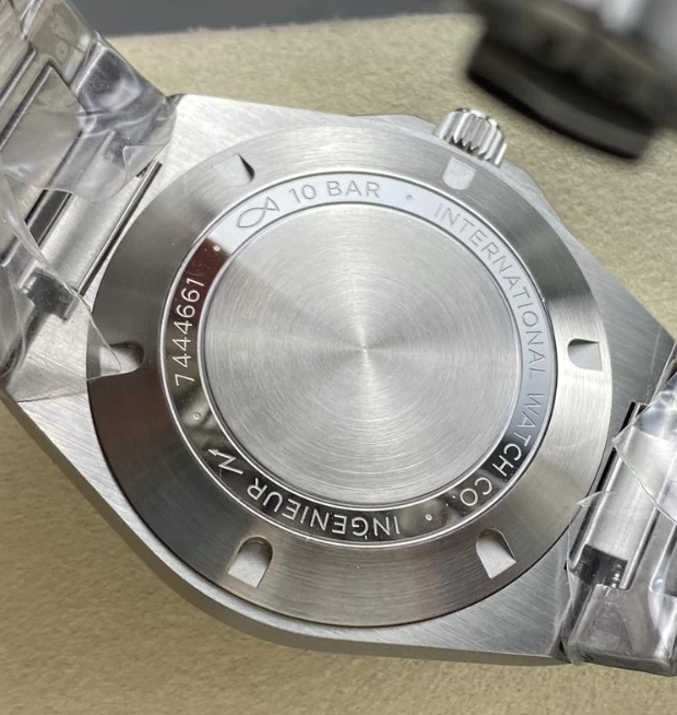 IWC時計コピーIWC360007裏蓋
