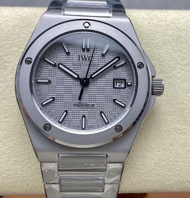 IWCコピー時計IWC60075-1ベージュ