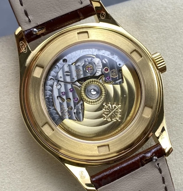 パテックフィリップコピー5146裏蓋ムーブメント