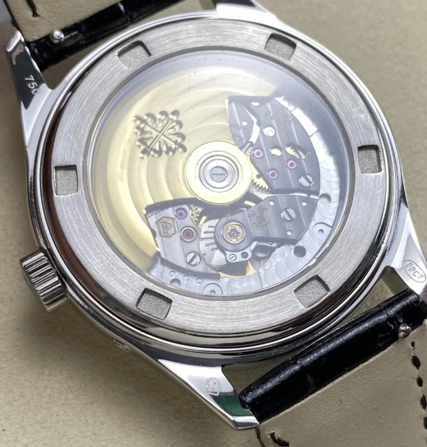 パテックフィリップコピー5146-1裏蓋ムーブメント