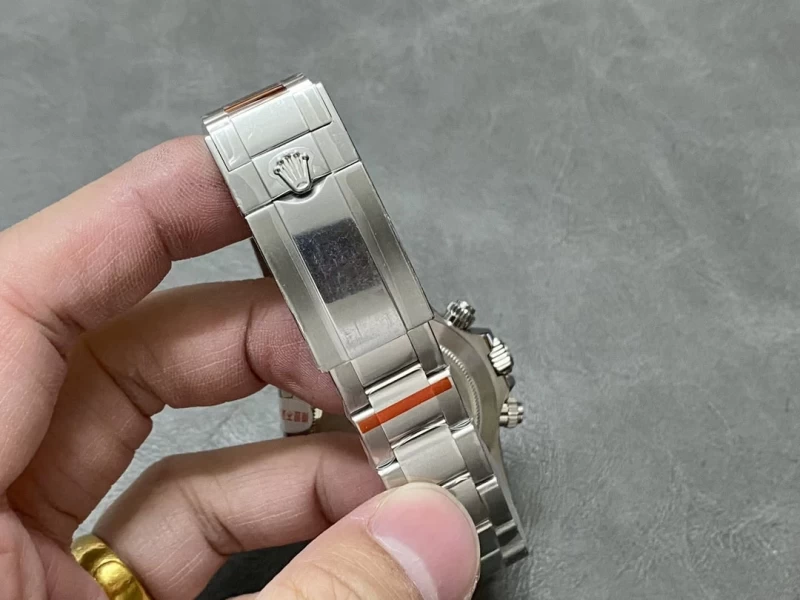 ロレックスコピー時計116506-1バンド