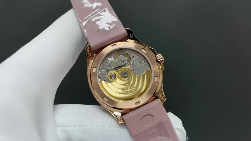 パテックフィリップ時計コピー172974裏蓋ムーブメント