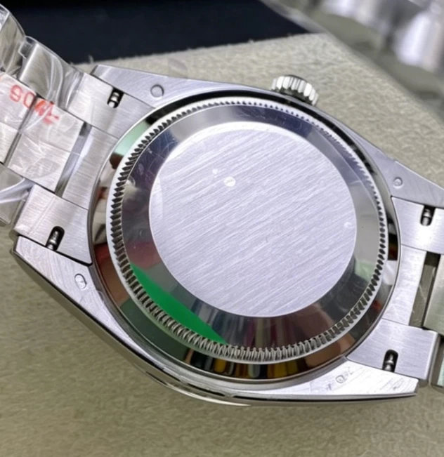 ロレックス時計コピーM128349RBR-0026裏蓋