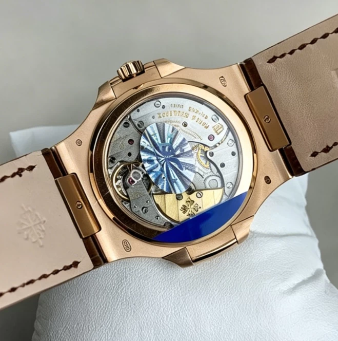 パテックフィリップコピー時計5724R-001裏蓋ムーブメント