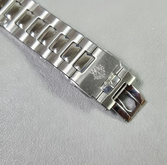 パテックフィリップコピー時計57111A-010バンド