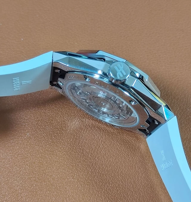 ウブロ時計コピー550.NS.2200.RW.1604.ORL20側面ケース