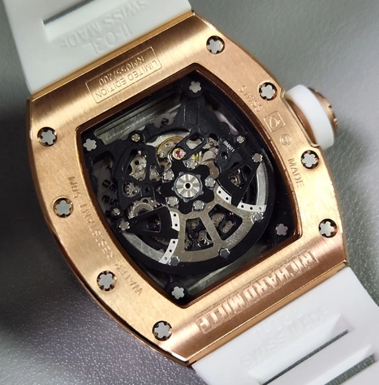 リシャール・ミルコピー時計RM030 AL TI裏蓋ムーブメント