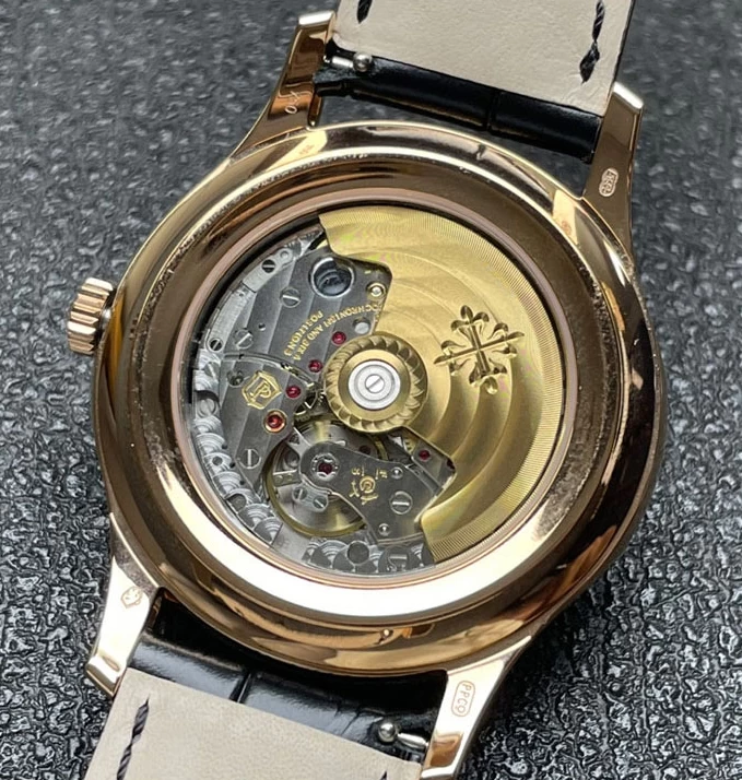 パテックフィリップコピー5205R-011裏蓋ムーブメント