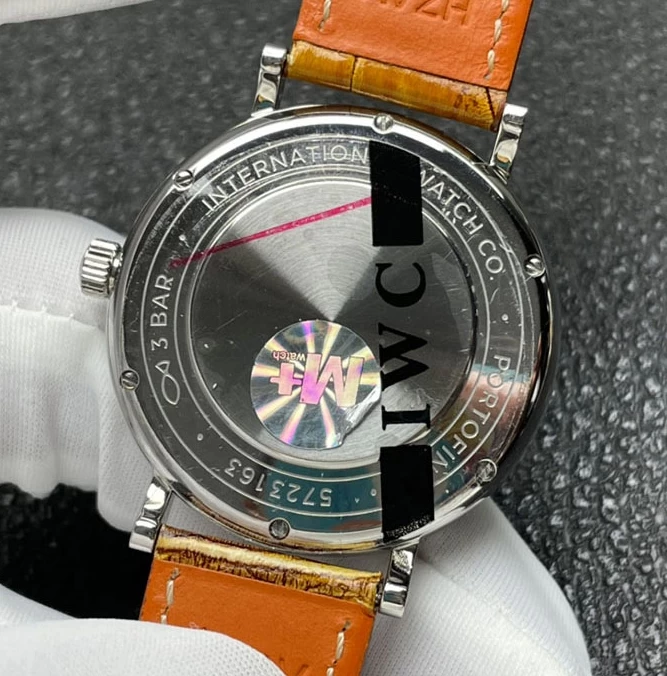 IWC時計コピーIW458101裏蓋