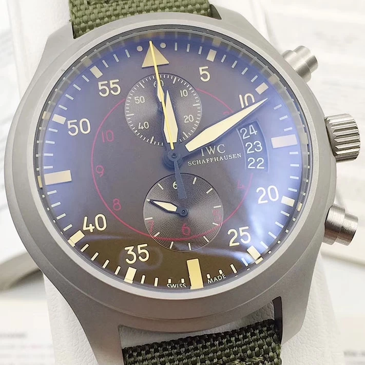 ブランドIWCコピーIW388002文字盤クローズアップ