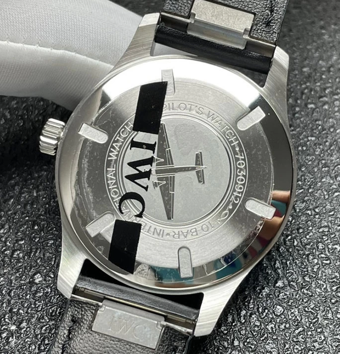 IWCコピー時計IW328207裏蓋